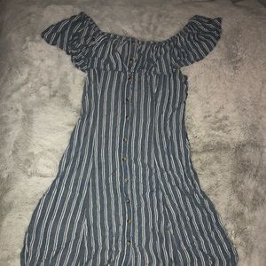 American Eagle off the shoulder dress